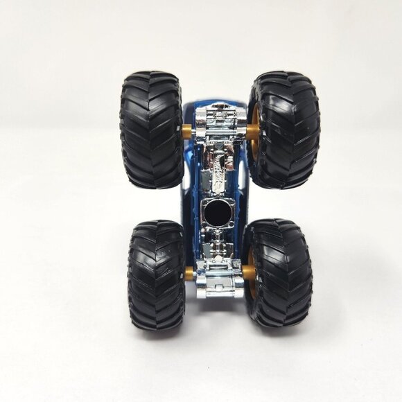 Hot Wheels Monster Trucks 32 DEGREES 1:64 2021 (c) - Picture 7 of 7